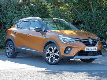2022 (22) Renault Captur 1.3 TCE 140 SE Edition 5dr