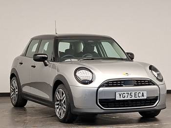2025 (75) MINI Cooper 1.5 C Classic 5dr Auto