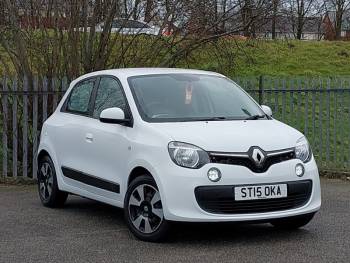Renault Twingo vs VW Up twin-test review (2015)