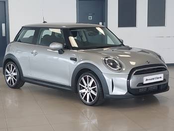 2023 (23) MINI Cooper 1.5 Cooper Classic Premium 3dr Auto