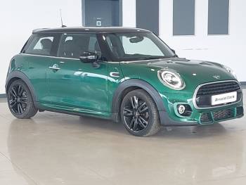2020 (20) MINI F56 1.5 Cooper Sport II 3dr Auto