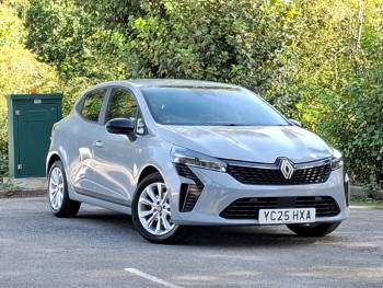 2025 (25) Renault Clio 1.6 E-TECH full hybrid 145 Evolution 5dr Auto