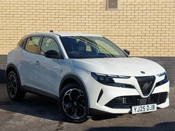 2025 (25) Alfa Romeo Junior 1.2 Turbo Ibrida 5dr Auto