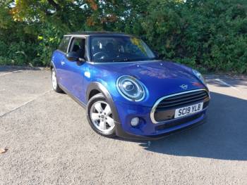 2019 (19) MINI Hatchback 1.5 Cooper Classic II 3dr