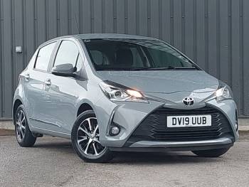 2019 (19) Toyota Yaris 1.5 VVT-i Icon Tech 5dr