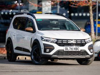 2024 (74) Dacia Jogger 1.6 HEV Extreme 5dr Auto