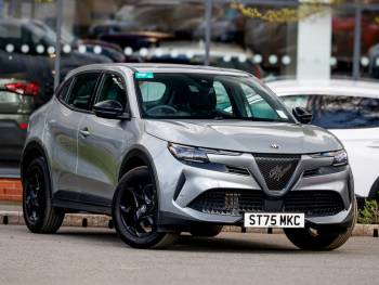 2025 (75) Alfa Romeo Junior 1.2 Turbo Ibrida 5dr Auto [Technology pack]
