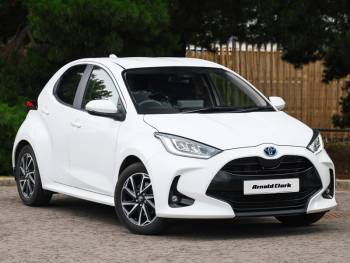 2022 (72) Toyota Yaris 1.5 Hybrid Design 5dr CVT