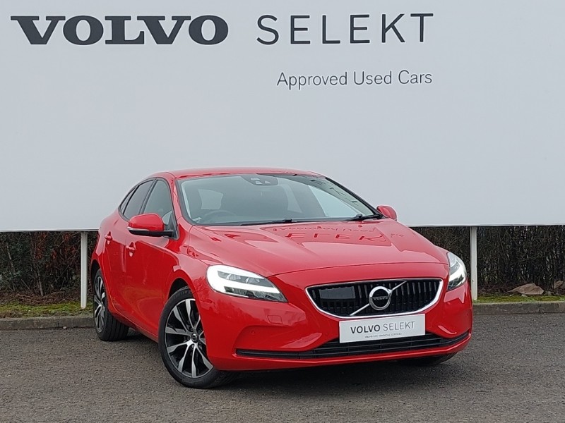 Used 2019 (19) Volvo V40 T2 [122] Momentum Edition 5dr in Carlisle Arnold  Clark