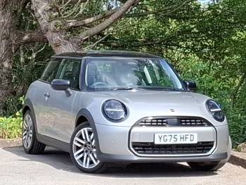 2025 (75) MINI Cooper 1.5 C Classic 3dr Auto