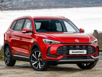 2025 (74/25) MG Zs 1.5 Hybrid+ Trophy 5dr Auto