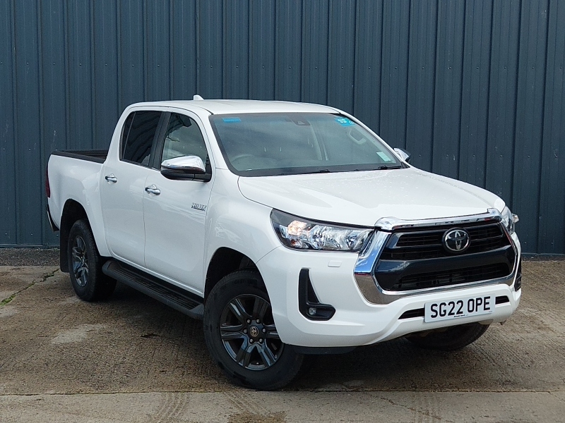 2022 TOYOTA HILUX