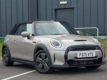 2022 (71/22) MINI Cooper S 2.0 Cooper S Classic 2dr Auto [Comfort Pack]