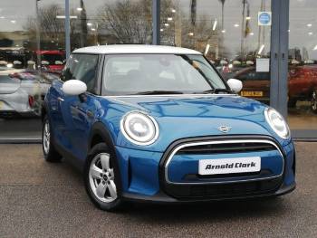 2023 (72/23) MINI Hatchback 1.5 Cooper Classic Premium 3dr Auto