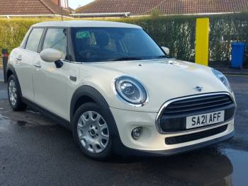 2021 (21) MINI One 1.5 One Classic II 5dr [Comfort/Nav Pack]