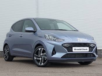 Hyundai i10 details