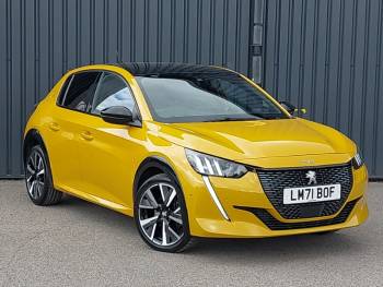 2021 (71) Peugeot 208 1.2 PureTech 100 GT 5dr