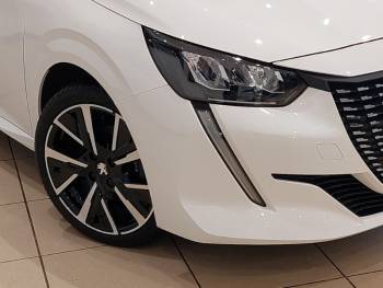 2020 (70) Peugeot 208 1.2 PureTech 100 Allure Premium 5dr