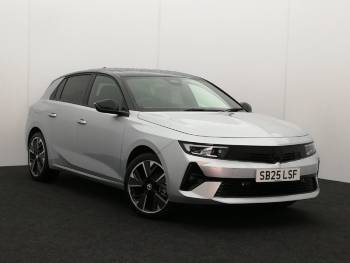 2025 (25) Vauxhall Astra 115kW Ultimate 54kWh 5dr Auto
