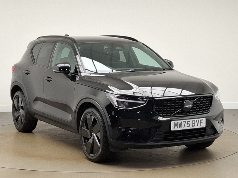 2025 Volvo XC40