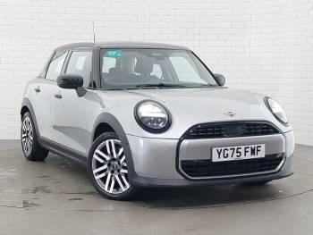 2025 (75) MINI Cooper 1.5 C Classic 5dr Auto