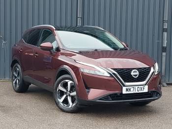 2021 (71) Nissan Qashqai 1.3 DiG-T MH N-Connecta [Glass Roof] 5dr