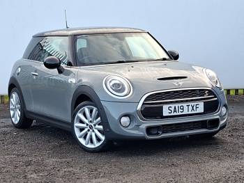 2019 (19) MINI Cooper S 2.0 Cooper S Classic II 3dr