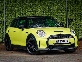 2023 (23) MINI Cooper S 2.0 Cooper S Exclusive Premium Plus 3dr Auto