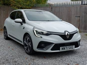 2022 (71/22) Renault Clio 1.6 E-TECH Hybrid 140 RS Line 5dr Auto