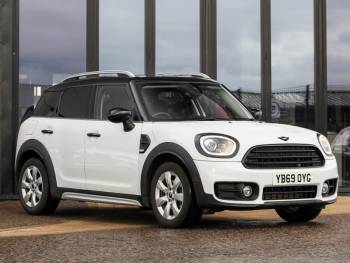 2020 (69/20) MINI Countryman 1.5 Cooper Classic 5dr