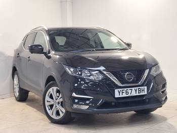 2017 (67) Nissan Qashqai 1.5 dCi N-Connecta [Glass Roof Pack] 5dr