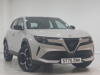 2025 (75) Alfa Romeo Junior 1.2 Turbo Ibrida 5dr Auto