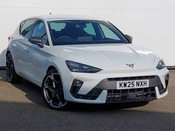 2025 (25) Cupra Leon 1.5 eTSI 150 V2 5dr DSG