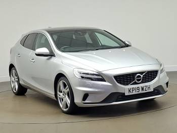 2019 (19) Volvo V40 T3 [152] R DESIGN Edition 5dr