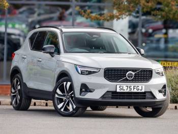 2025 (75) Volvo Xc40 2.0 B4P Ultra Dark 5dr Auto