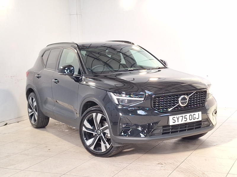 2025 Volvo XC40