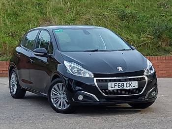 2018 (68) Peugeot 208 1.2 PureTech 82 Signature 5dr [Start Stop]