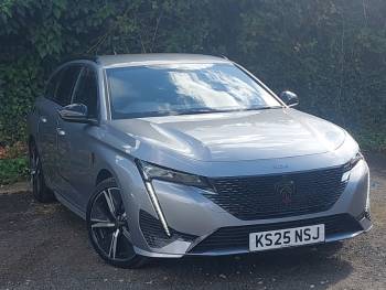2025 (25) Peugeot 308 1.2 Hybrid 136 GT 5dr e-DSC6