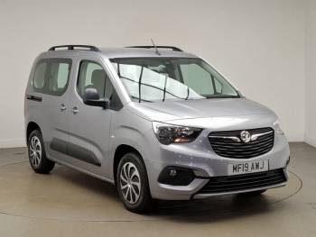 2019 (19) Vauxhall Combo Life 1.5 Turbo D 130 Design 5dr Auto