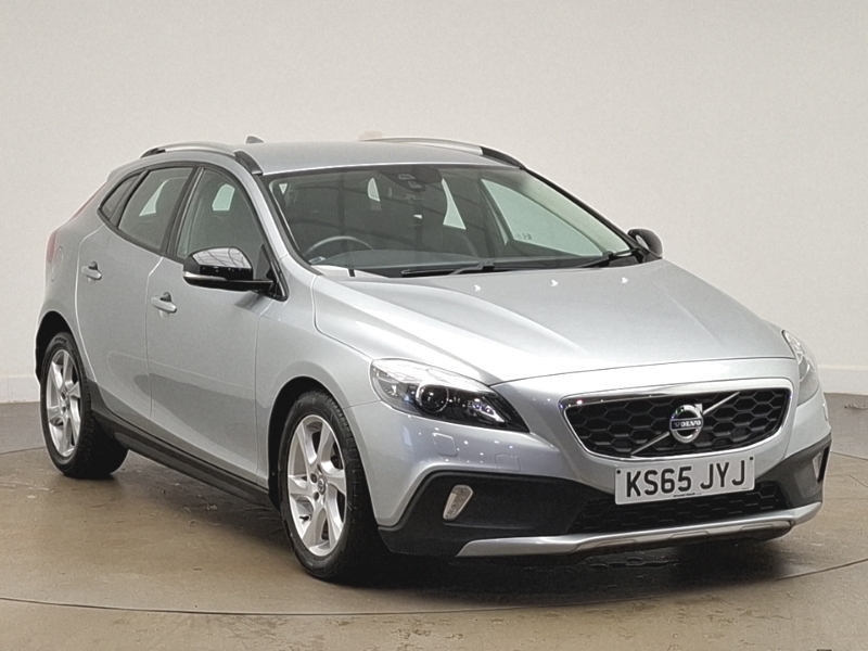 2016 VOLVO V40