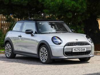 2025 (75) MINI Cooper 1.5 C Classic 3dr Auto