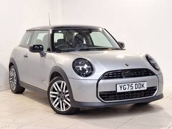 2025 (75) MINI Cooper 1.5 C Classic 3dr Auto