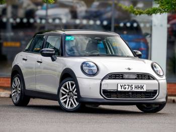 2025 (75) MINI Cooper 1.5 C Classic 5dr Auto