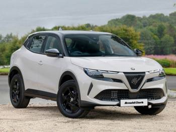 2025 (75) Alfa Romeo Junior 1.2 Turbo Ibrida 5dr Auto