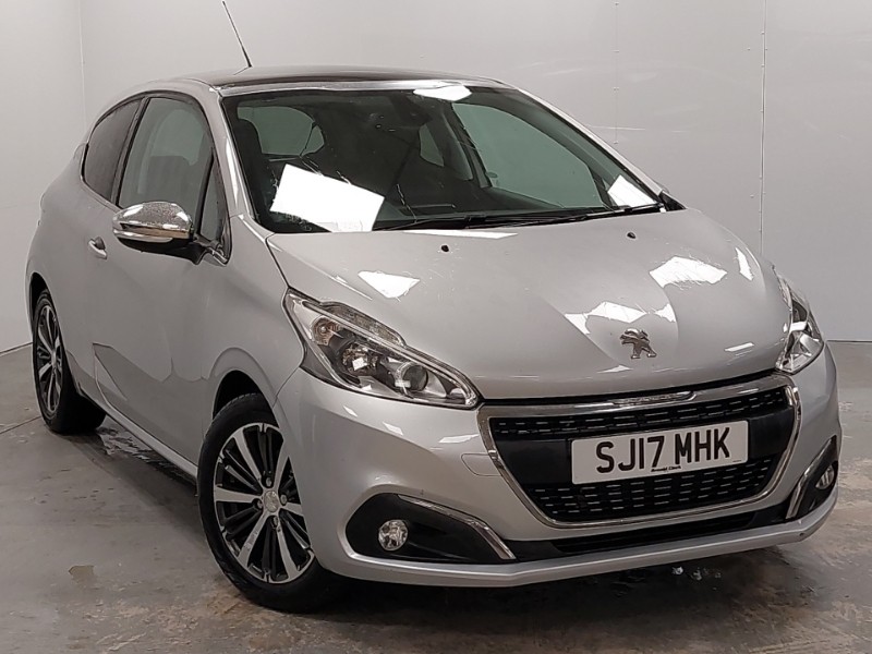 Used 2017 (17) Peugeot 208 1.2 PureTech 82 Allure 3dr in Kilmarnock