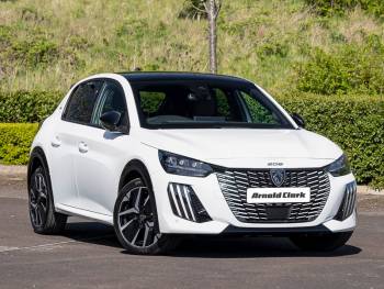 2025 (75) Peugeot 208 1.2 PureTech 100 GT 5dr