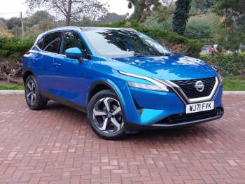 2021 (71) Nissan Qashqai 1.3 DiG-T MH N-Connecta [Glass Roof] 5dr