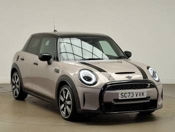2024 (73/24) MINI Cooper S 2.0 Cooper S Exclusive Premium Plus 5dr Auto