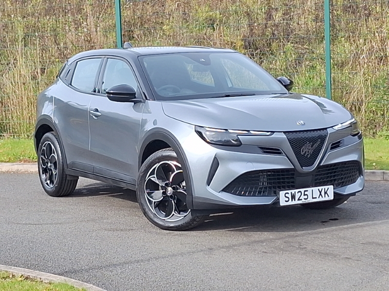 2025 Alfa Romeo Junior