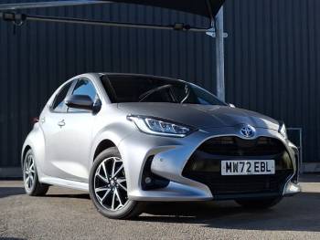 2022 (72) Toyota Yaris 1.5 Hybrid Design 5dr CVT